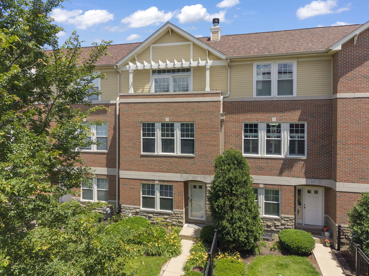 Property Photo: 231 N West Street 0 IL 60187