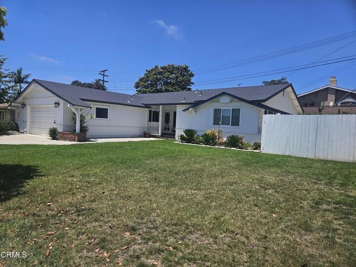 Property Photo:  4367 Sweetbriar Street  CA 93003 