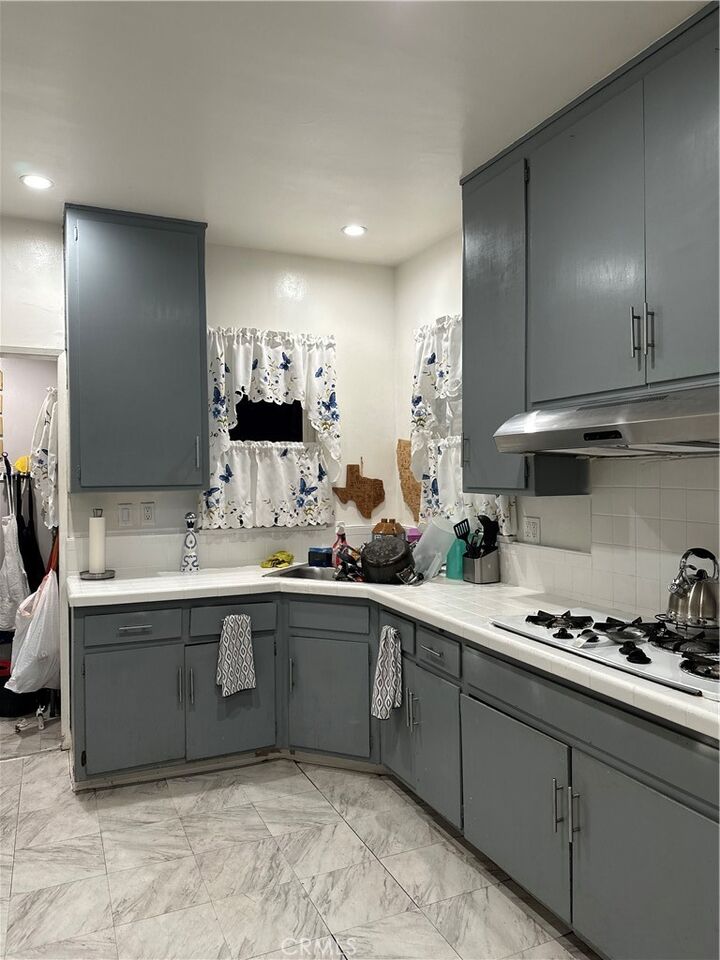 Property Photo:  3454 Sabina St  CA 90023 