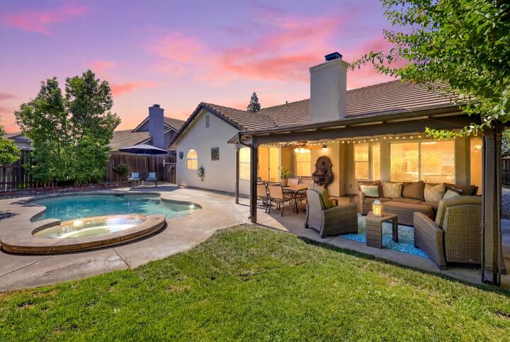Property Photo:  1515 Steinbeck Drive  CA 95747 