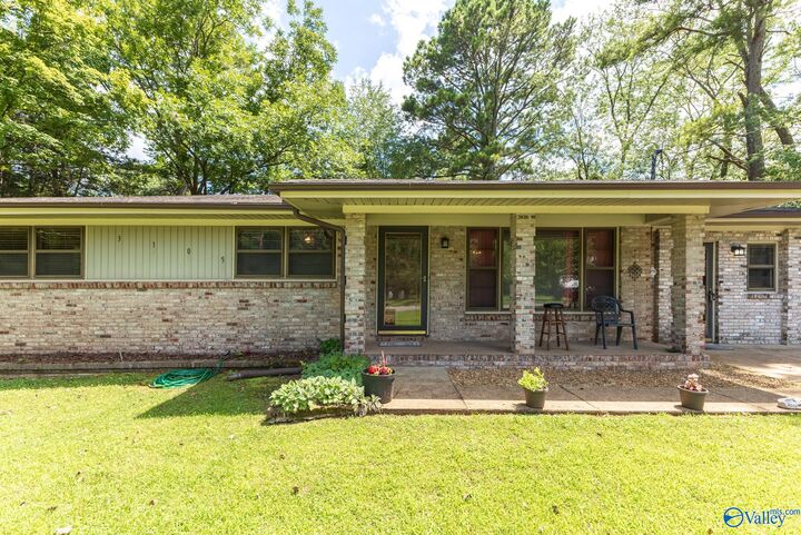 Property Photo:  3105 N Nevel Circle NW  AL 35810 