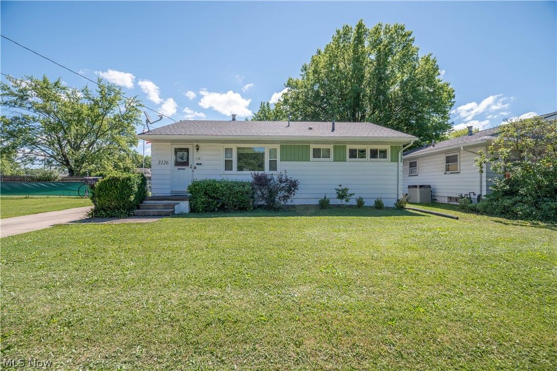 Property Photo:  3126 Linda Drive NW  OH 44485 