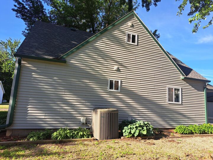 Property Photo:  705 Glenview Drive  MN 56007 