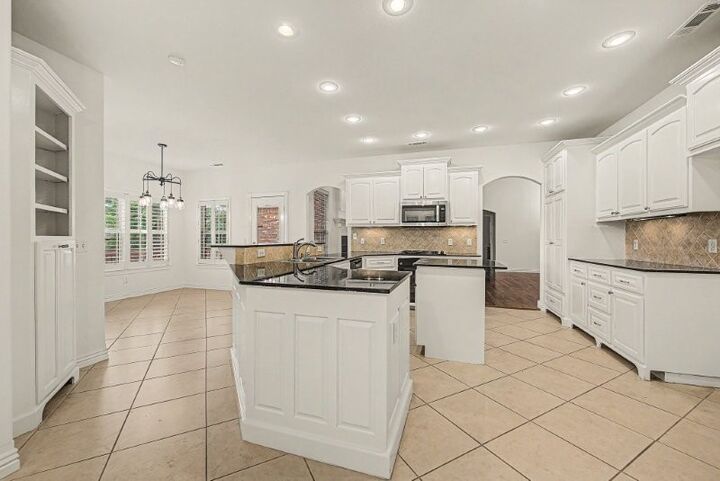 Property Photo:  3903 SW Sycamore Street  AR 72713 