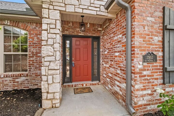 Property Photo:  3903 SW Sycamore Street  AR 72713 