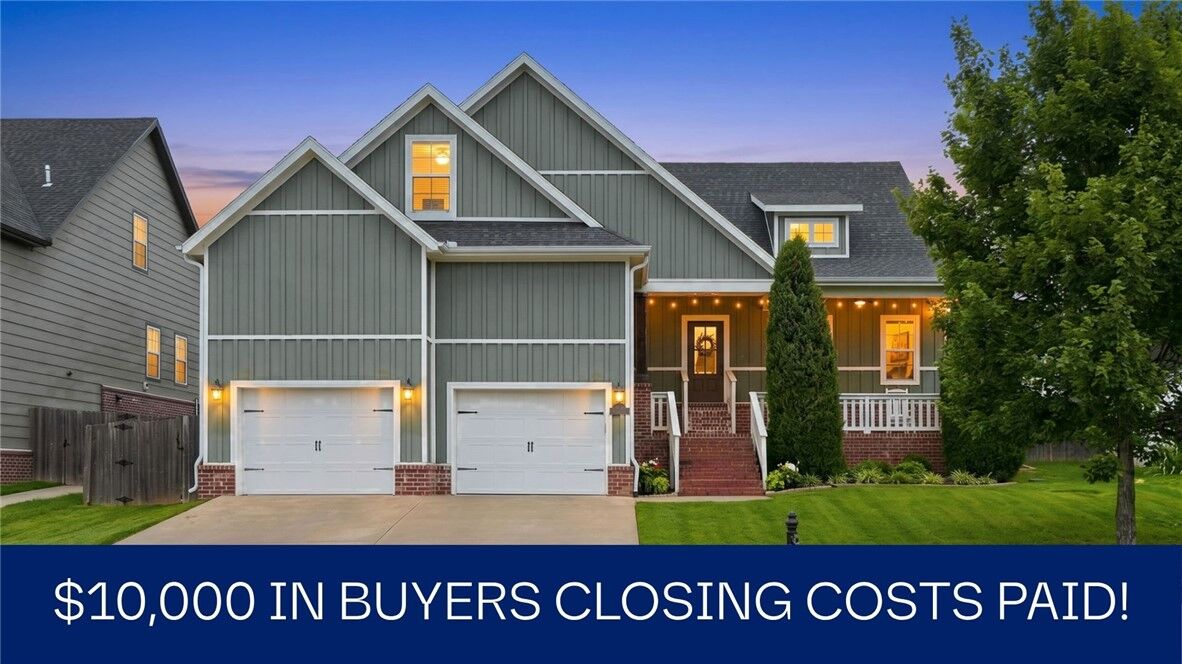 Property Photo:  1010 Charing Cross  AR 72718 