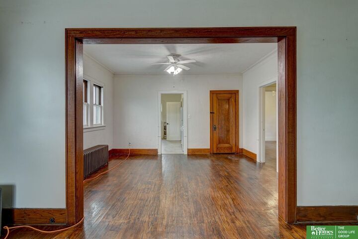 Property Photo: 1911 S 50 Street NE 68106-9999