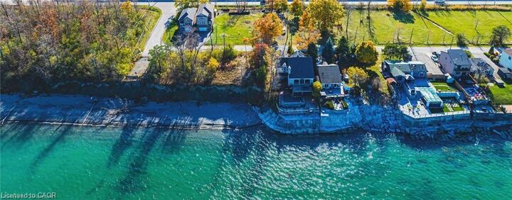 Property Photo: 7 Trillium Avenue ON L8E 5E1