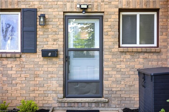 Property Photo:  175 Siebert Avenue 9  ON N2C 2M1 