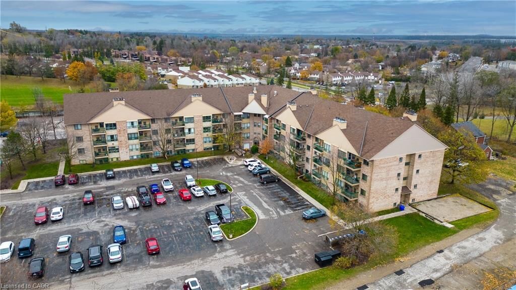 Property Photo:  15 Hofstetter Avenue 318  ON N2A 3Z7 