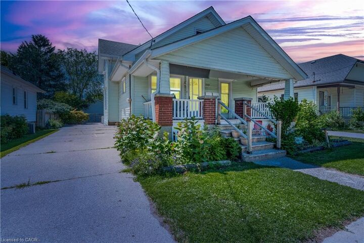 Property Photo:  115 Collingwood Street  ON N7T 6M8 