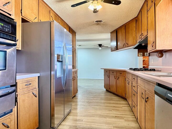 Property Photo:  112 S Eisenhower Dr  TX 79703 