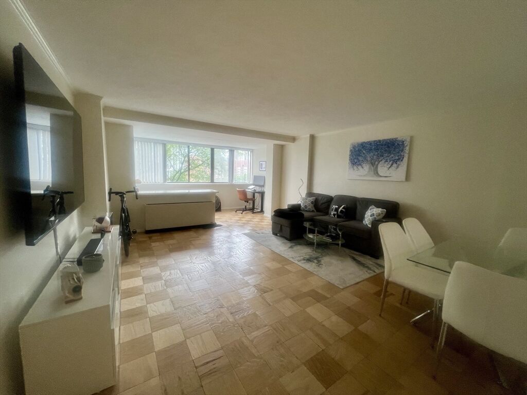 Property Photo:  6 Whittier Place 6F  MA 02114 
