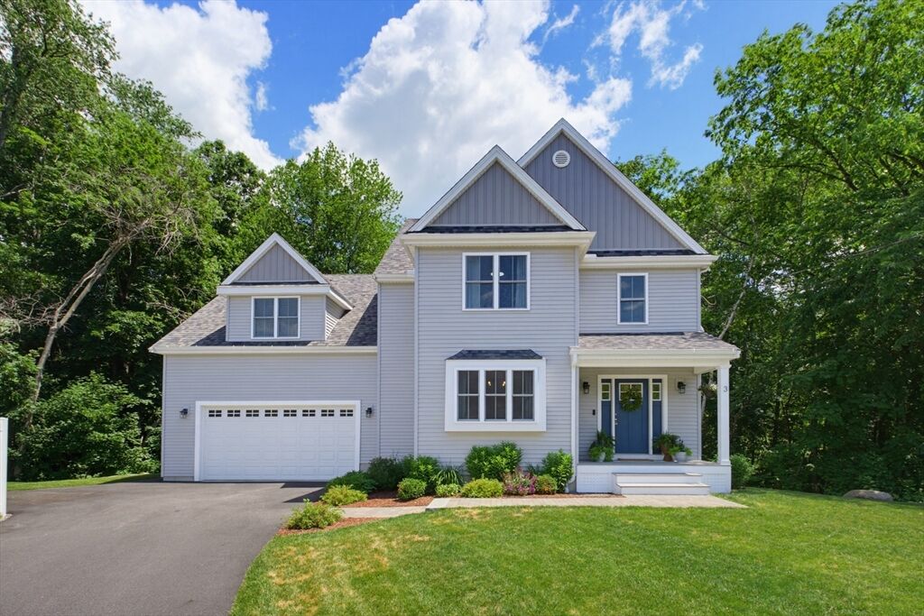 Property Photo:  3 Catacunemaug Rd  MA 01464 