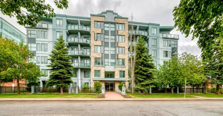 Property Photo: 328 21 Avenue SW 511 AB T2S 0G8