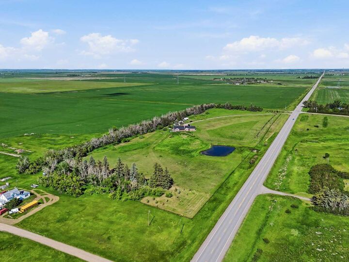 Property Photo: 274006 Township Road 262 AB T4Z 1H6