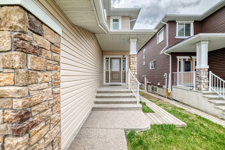 Property Photo:  101 Redstone Drive NE  AB T3N 0N2 