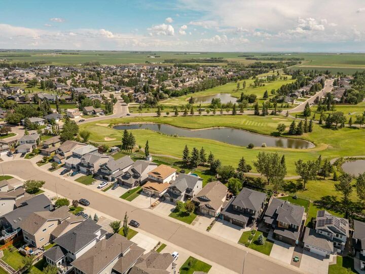 Property Photo:  187 Westgate Drive  AB T1M 0E2 