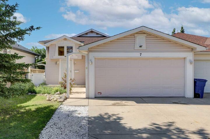 7 Canoe Close — photo 1