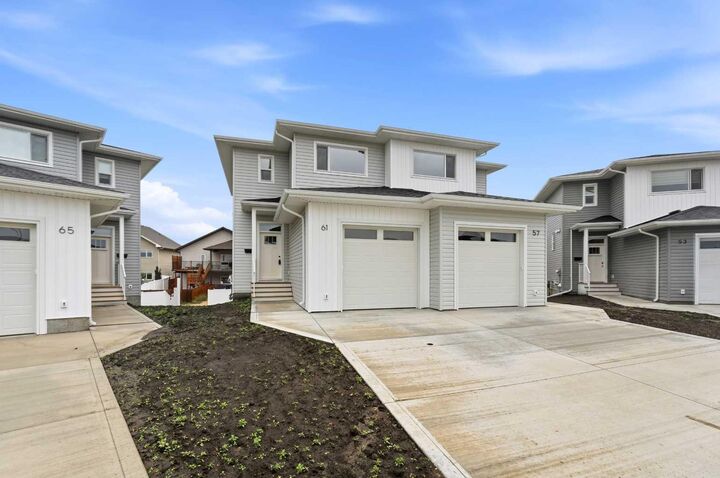 85 Pinnacle Close — photo 1