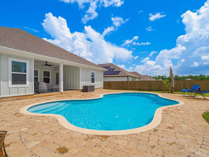 Property Photo:  10684 Davenport Loop  FL 32526 