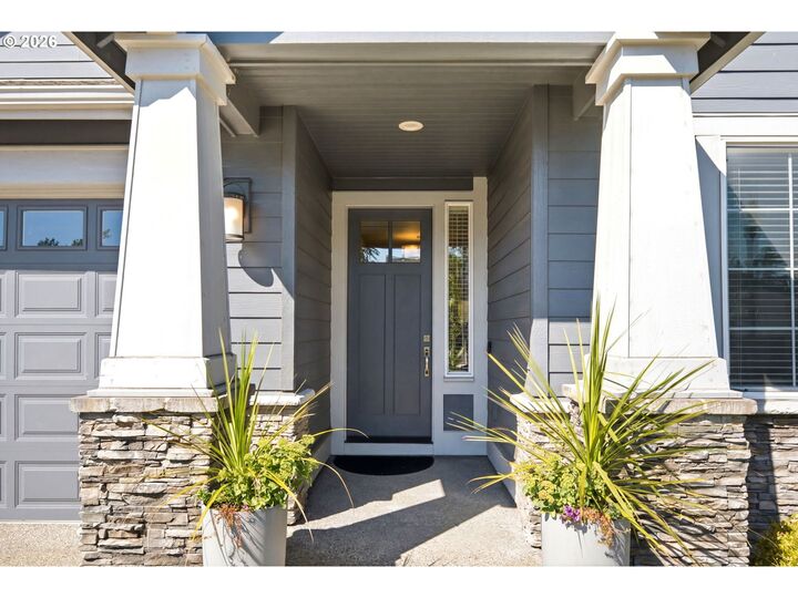 Property Photo:  1411 NW Redwood Ln  WA 98607 