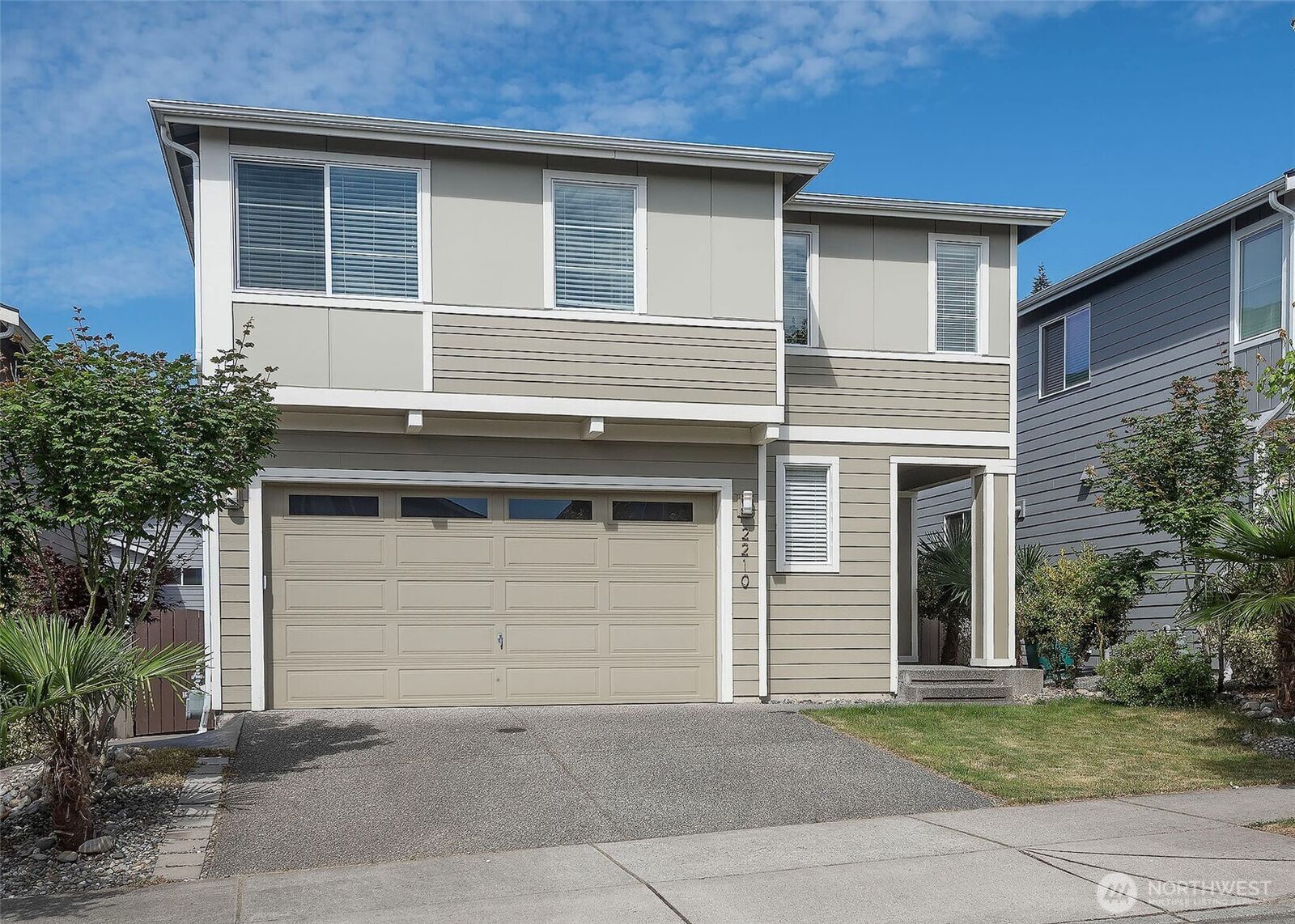 Property Photo:  2210  115th Drive SE  WA 98258 