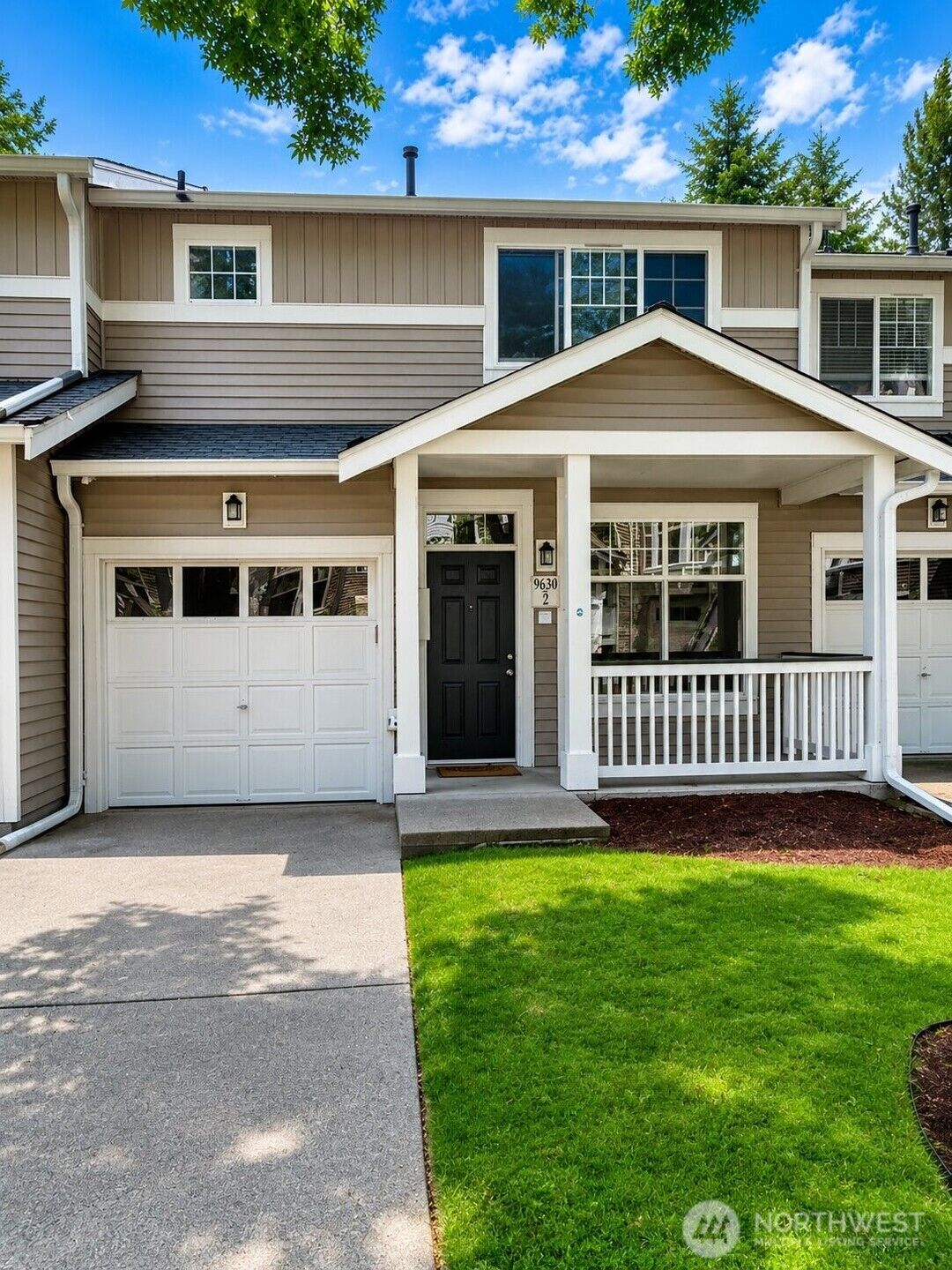 Property Photo:  9630  178th Place NE 2  WA 98052 