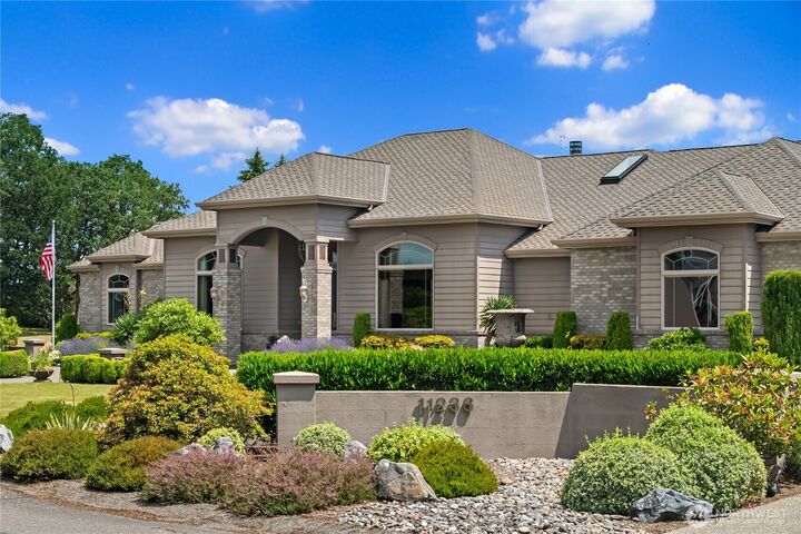 Property Photo: 11236 Airpark Lane SE WA 98597