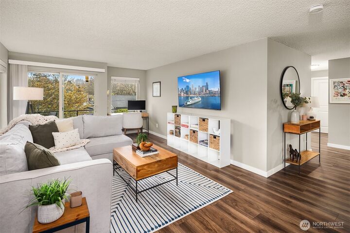Property Photo:  5501  11th Avenue NW 204  WA 98107 