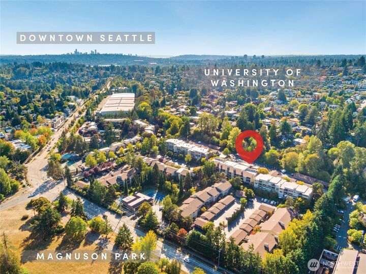 Property Photo:  6652  Parkpoint Way NE D-311  WA 98115 