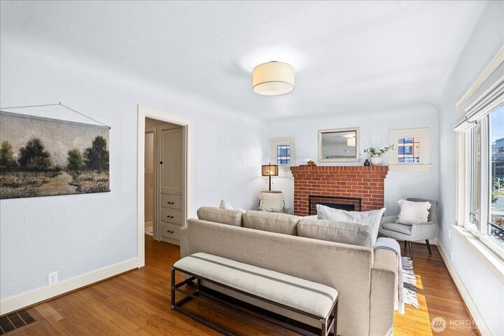Property Photo:  946 N 83rd Street  WA 98103 