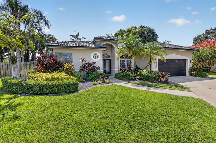 Property Photo:  1365 E Barwick Ranch Circle  FL 33445 