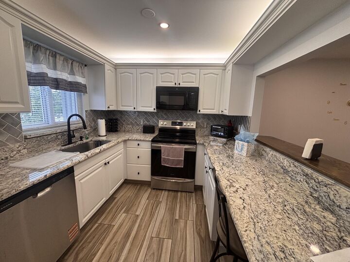 Property Photo:  2950 SE Ocean Boulevard 58-5  FL 34996 