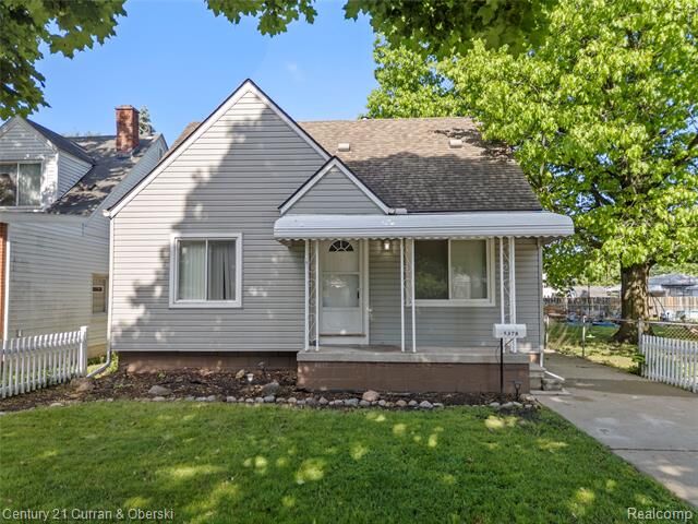 Property Photo:  5378 Weddell Street  MI 48125 