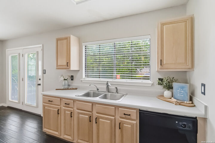 Property Photo:  7030 Knights Haven  TX 78233 
