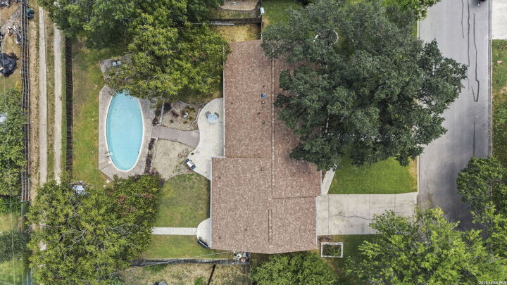 Property Photo:  421 Windcrest Dr.  TX 78239 