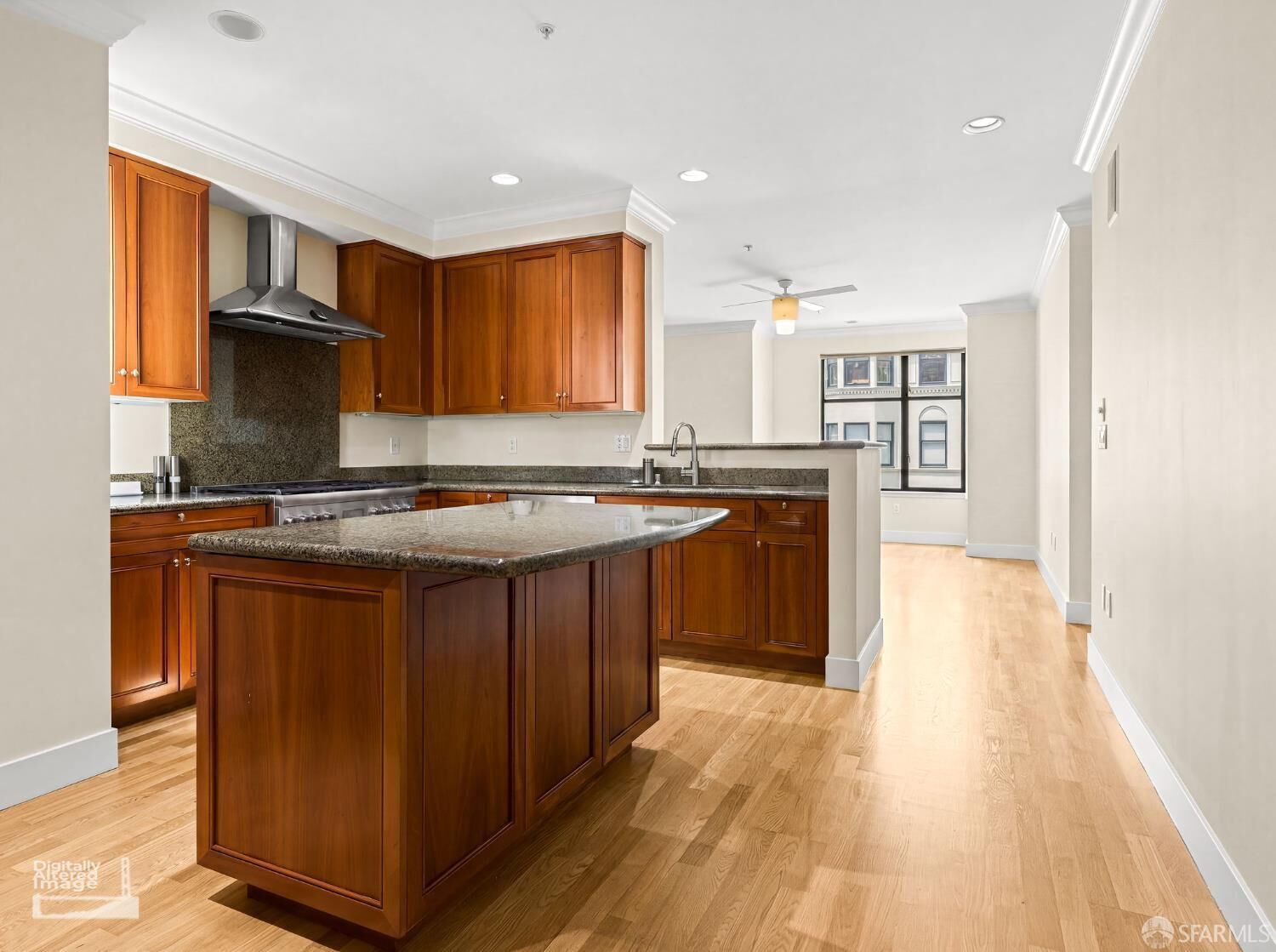 Property Photo:  1081 Pine Street 301  CA 94109 