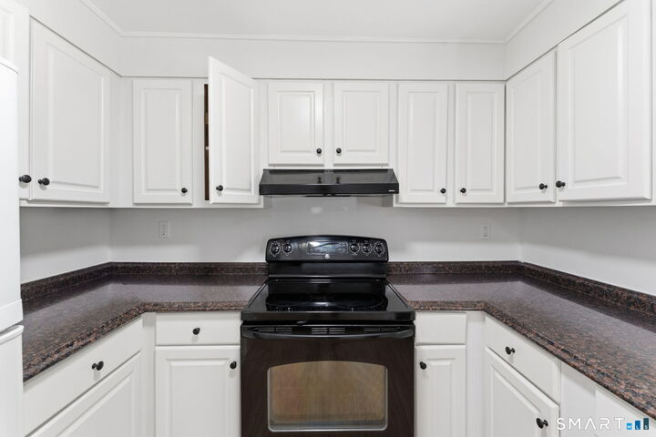 Property Photo:  472 Dowd Avenue 472  CT 06019 