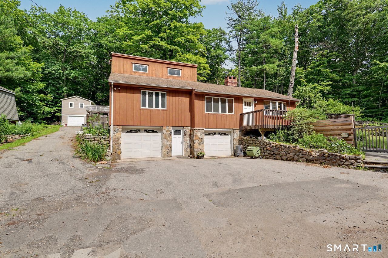Property Photo:  52 Stanley Road  CT 06468 