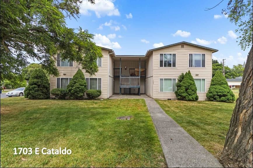 Property Photo: 1703 E Cataldo Ave WA 99202