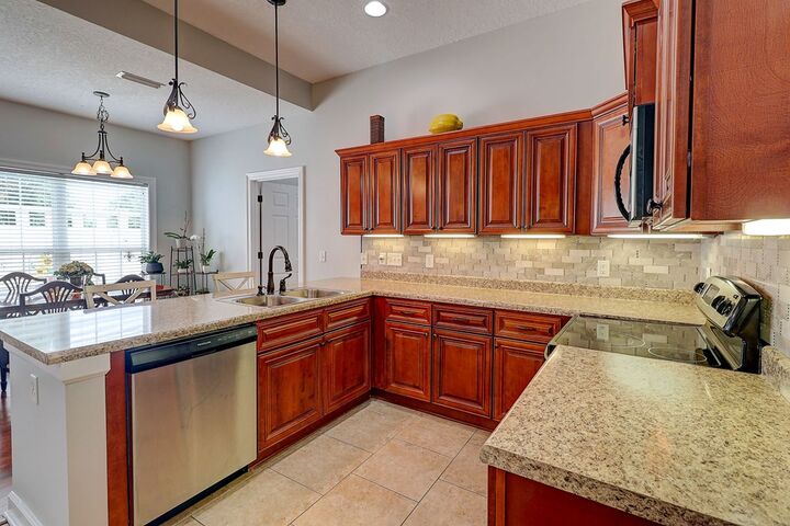 Property Photo:  310-1 Hidden Creek Landing  AL 36301 