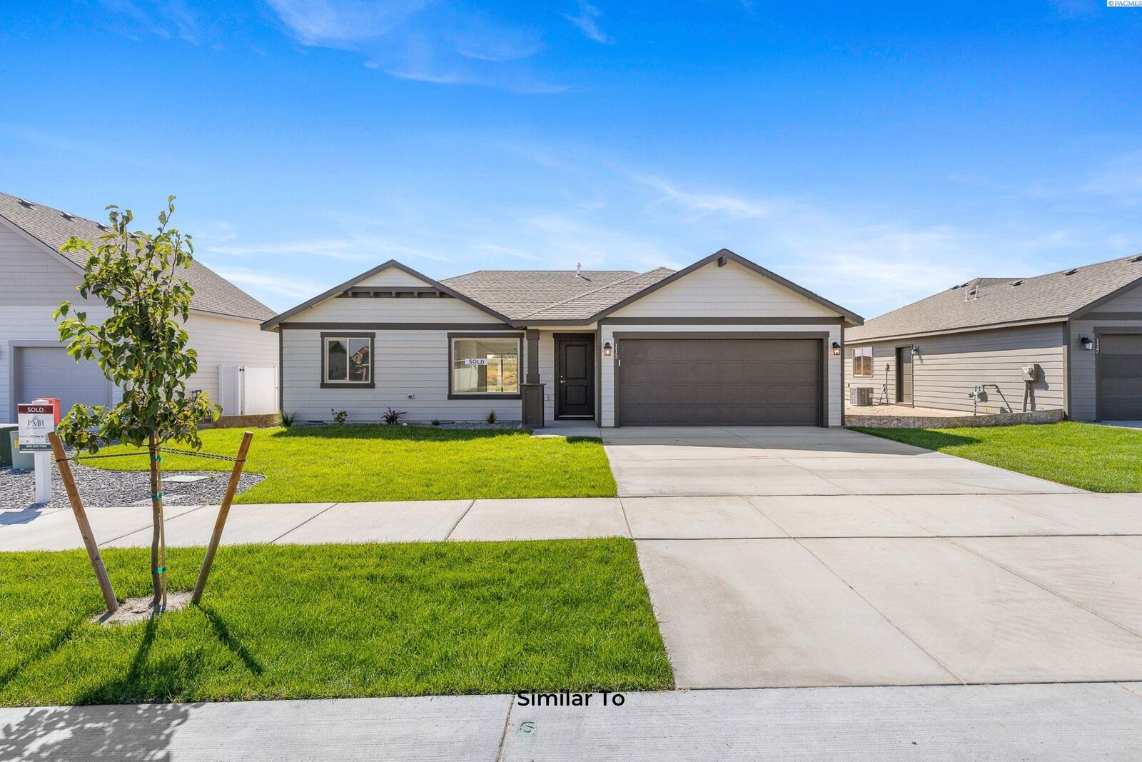 Property Photo:  1609 Parkwood Ct  WA 98930 
