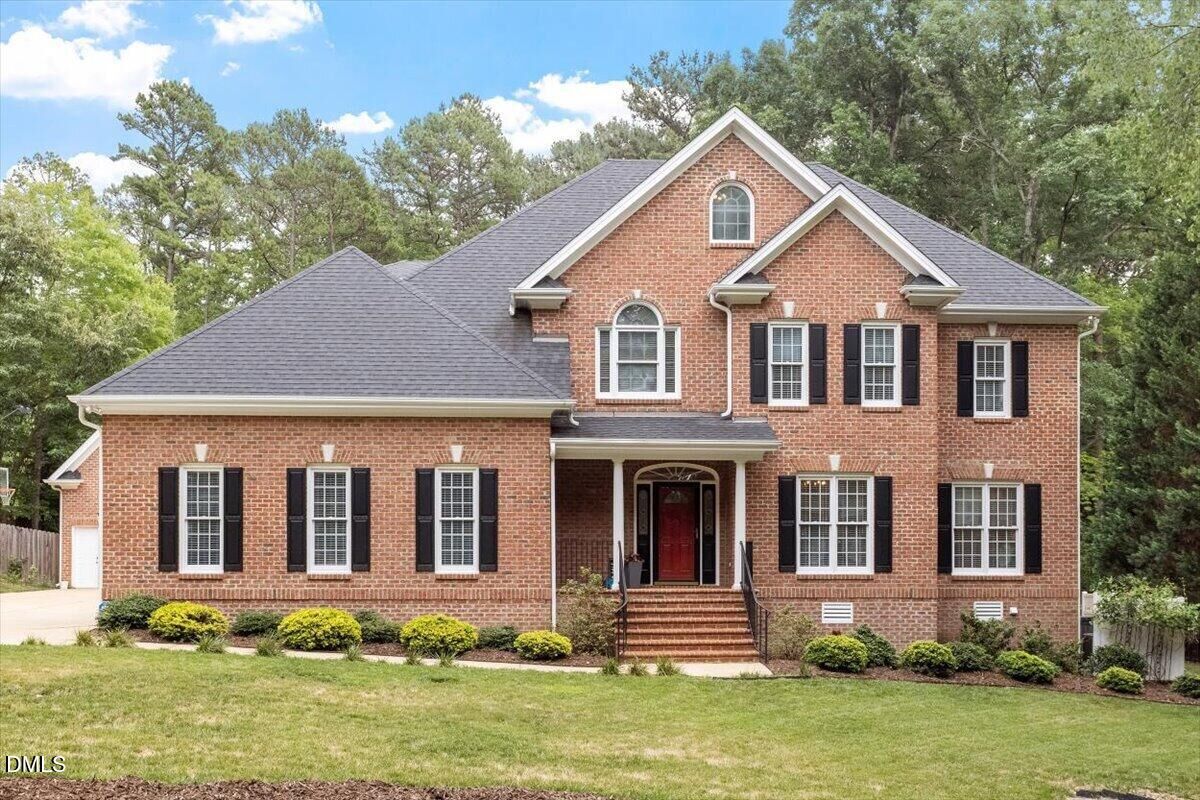 Property Photo: 10108 Clairbourne Place NC 27615