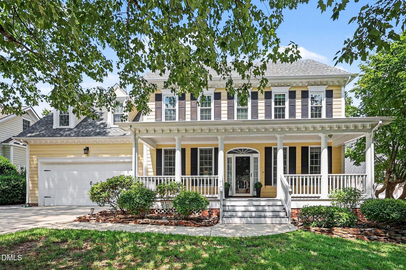 Property Photo:  102 Maple Crest Court  NC 27502 