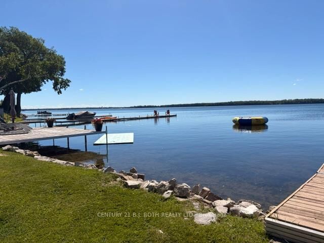 Property Photo: 1931 Woods Bay Road ON L3V 0V7