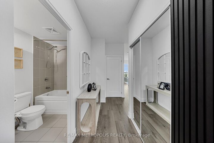 Property Photo: 3220 Sheppard Avenue E 1310 ON M1T 0B7