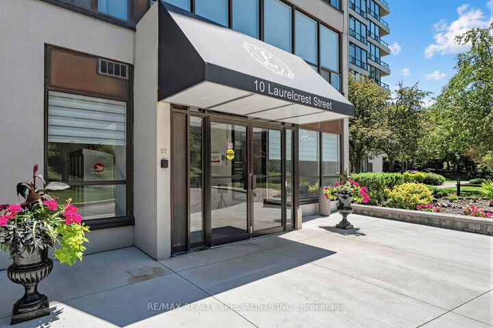 Property Photo:  10 Laurelcrest Street 1006  ON L6S 5Y3 