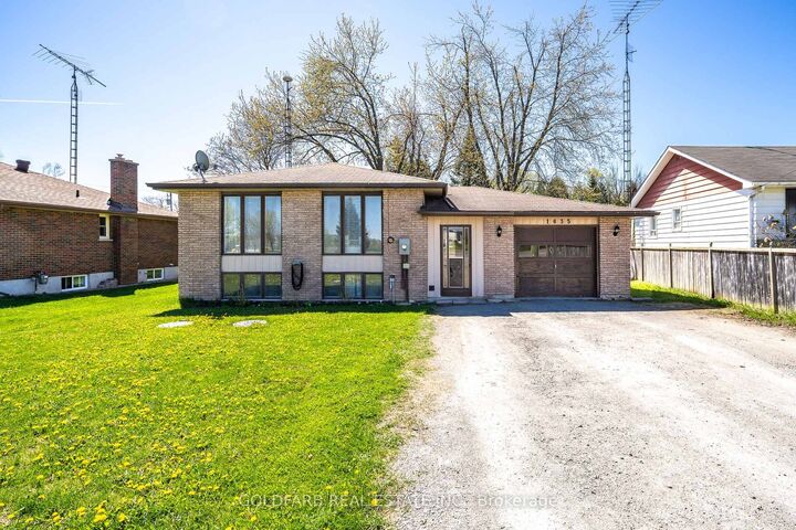 Property Photo:  1635 Innisfil Beach Road  ON L9S 4B3 
