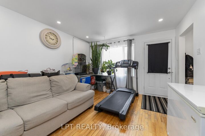 Property Photo: 361 Iberville Street ON K1L 6G1